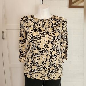 Notations NWT Animal Print Blouse Size M Beige Black Keyhole Top